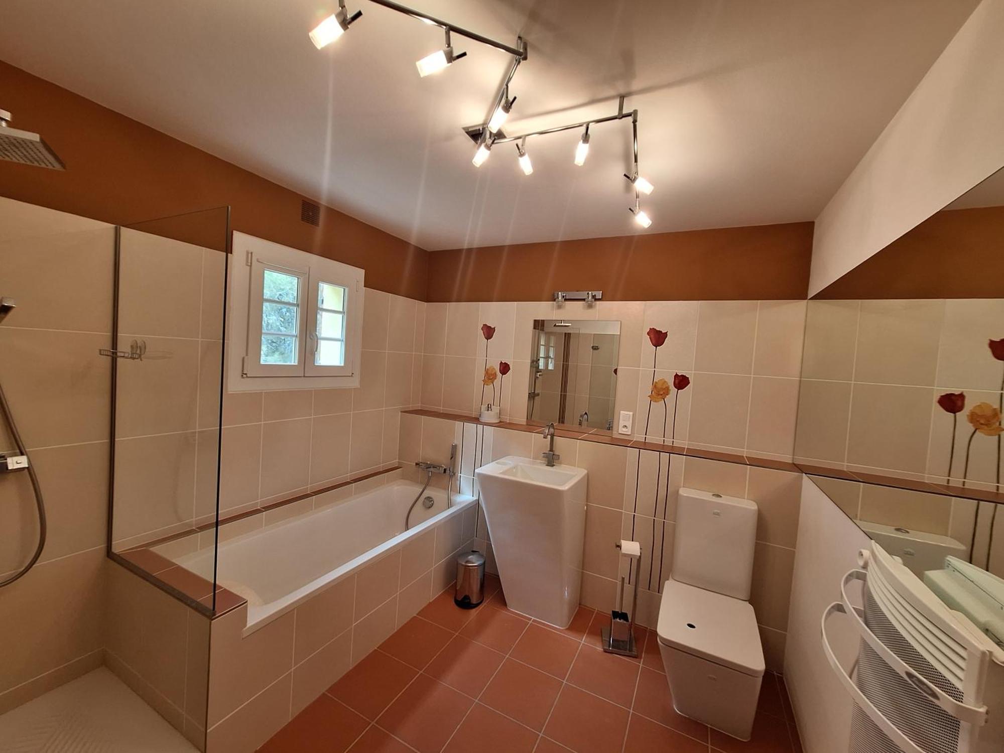 Suite Anduze Aramon Luaran gambar